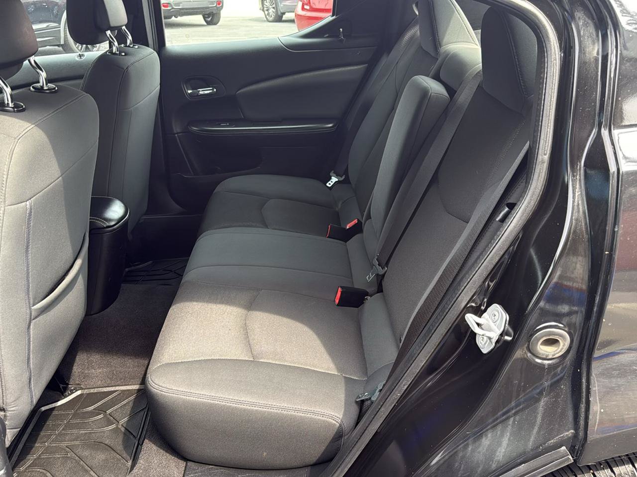 Used 2012 Dodge Avenger SE FWD image 19
