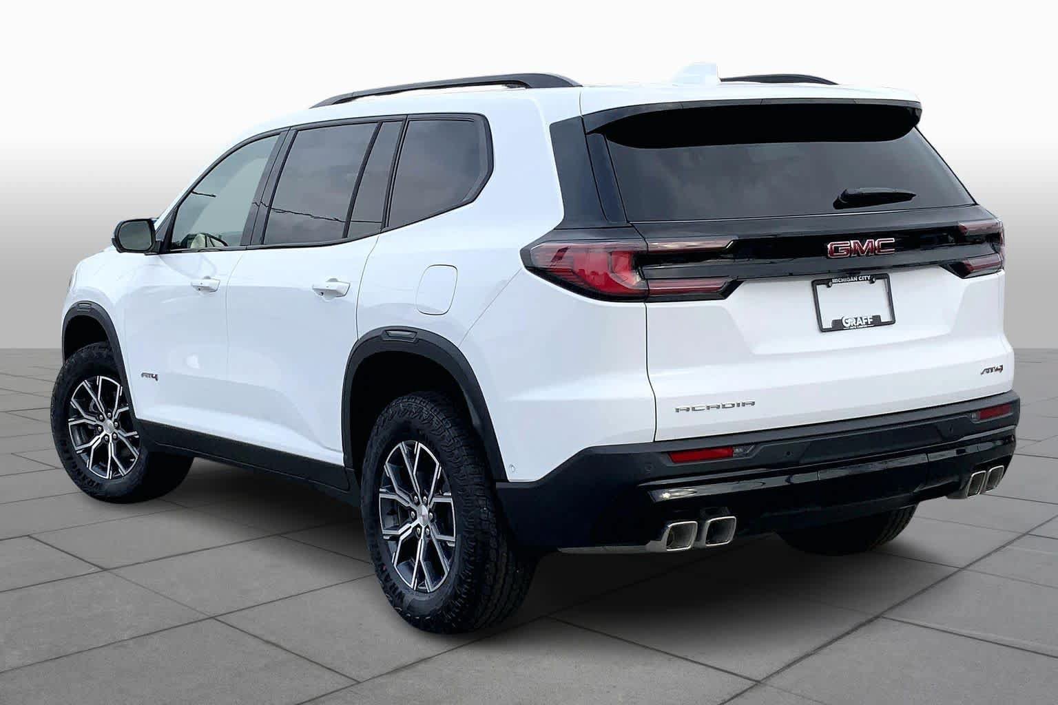 Used 2026 GMC Acadia AT4 w/ Super Cruise Package AWD/4WD image 12