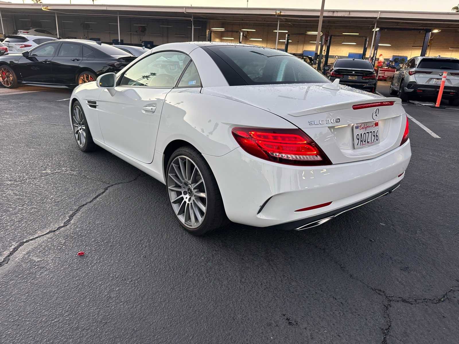 Used 2019 Mercedes-Benz SLC 300 SLC 300 image 3