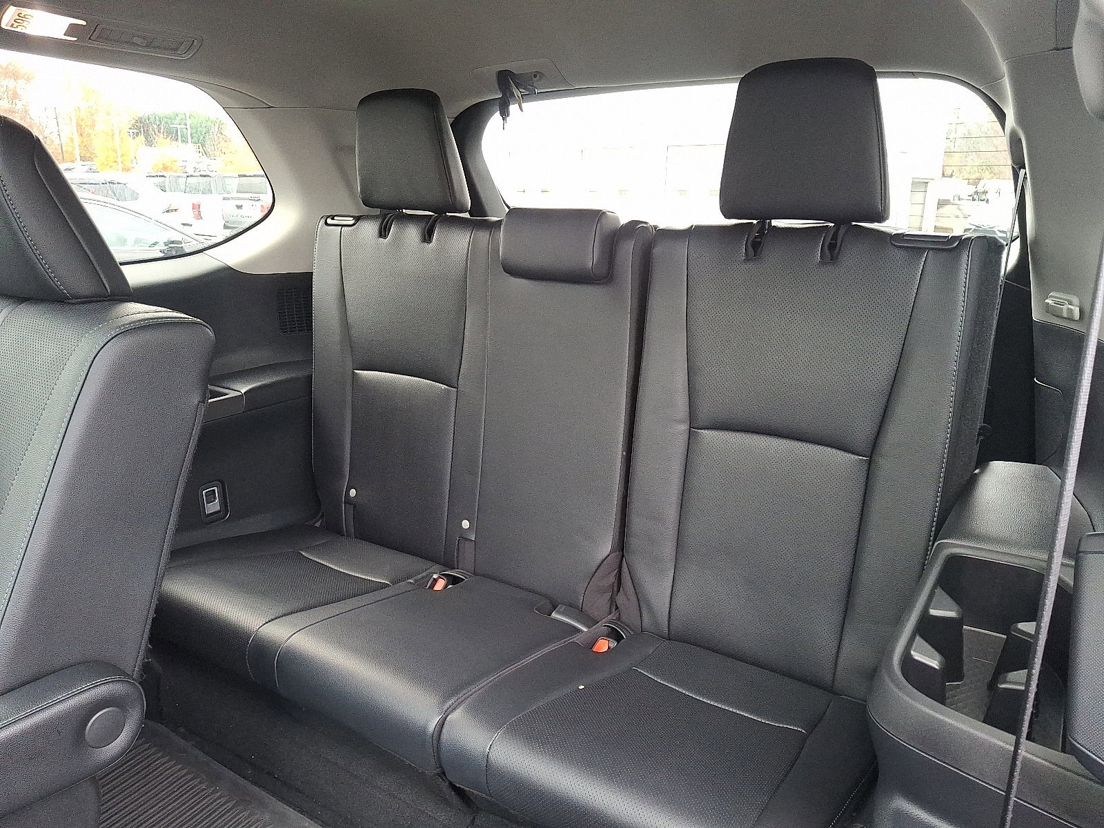 Used 2024 Toyota Grand Highlander Limited image 10