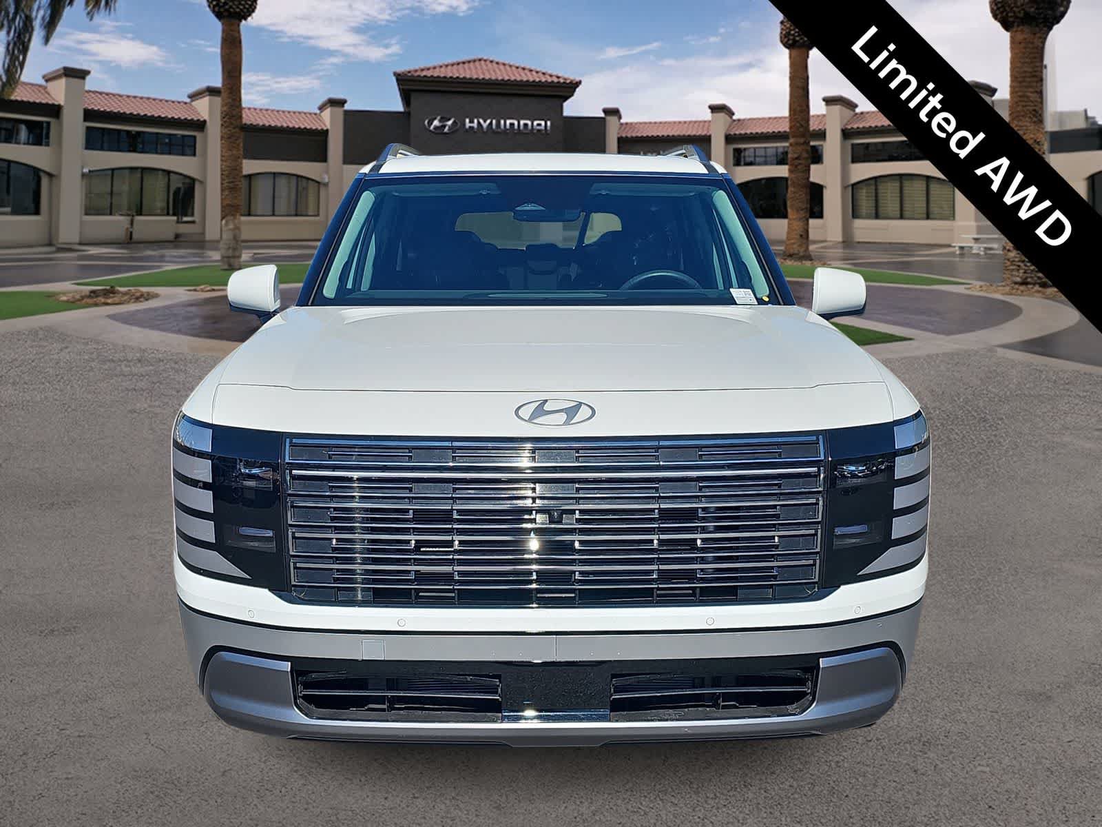 Certified 2026 Hyundai Palisade Limited AWD/4WD image 3