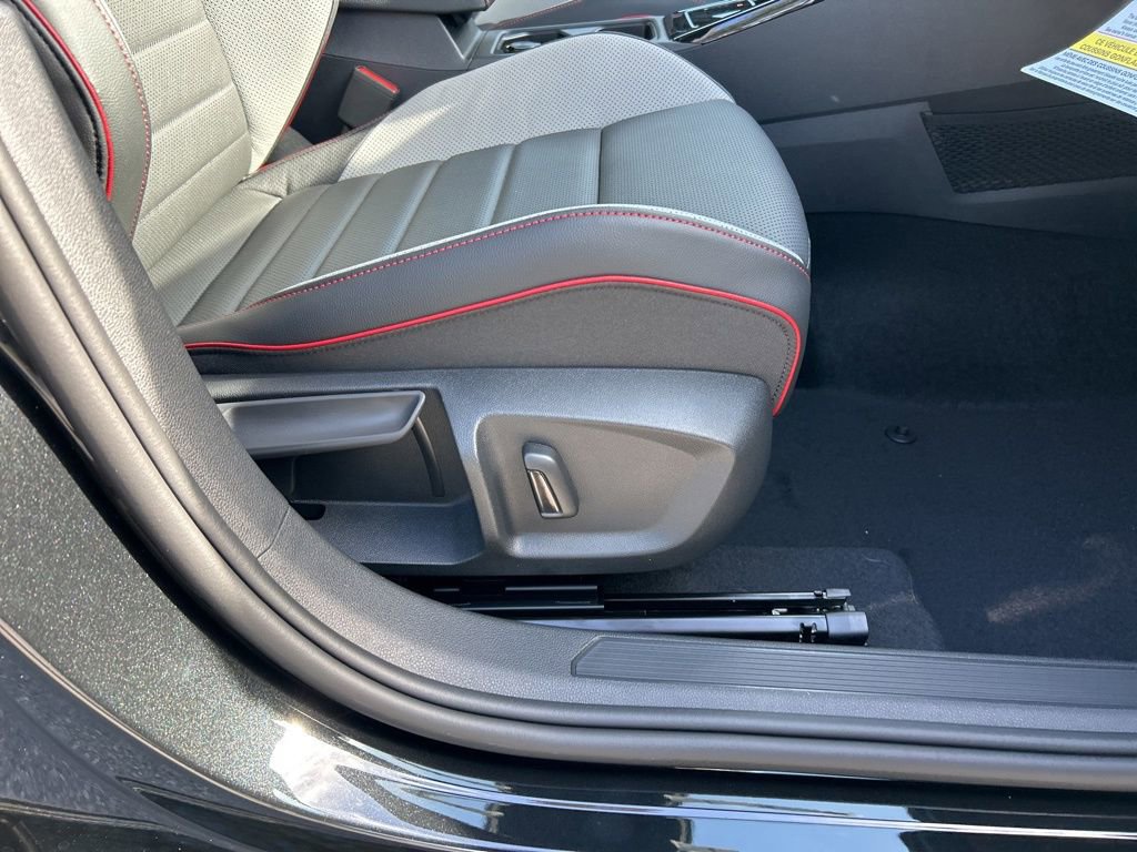 New 2026 Volkswagen GTI SE FWD image 42