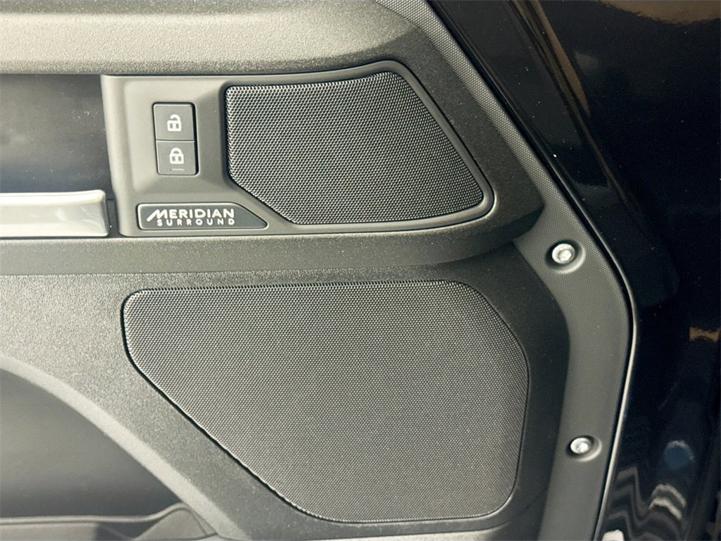 New 2026 Land Rover Defender 130 V8 image 18