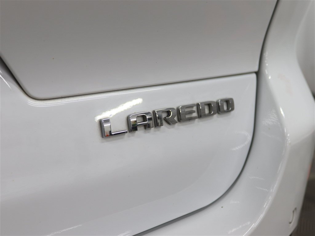 Used 2022 Jeep Grand Cherokee L Laredo w/ Luxury Tech Group I AWD/4WD image 9