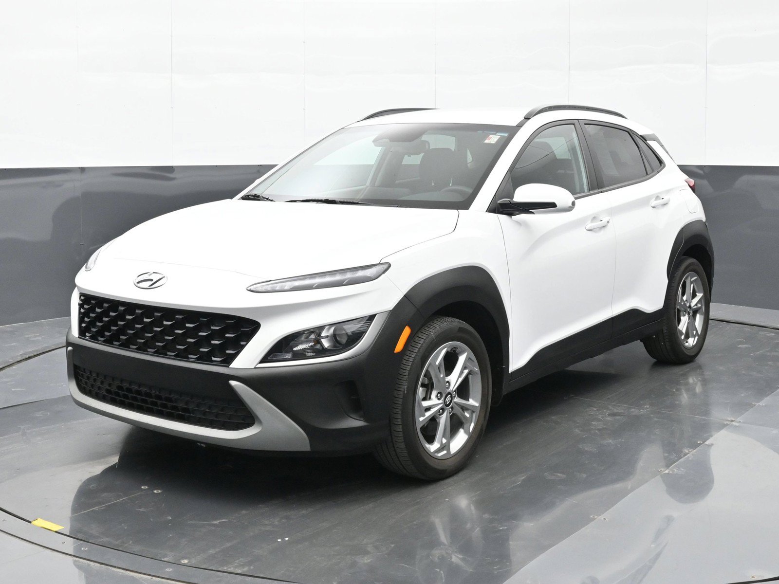 Certified 2023 Hyundai Kona SEL w/ Cargo Package AWD/4WD image 9