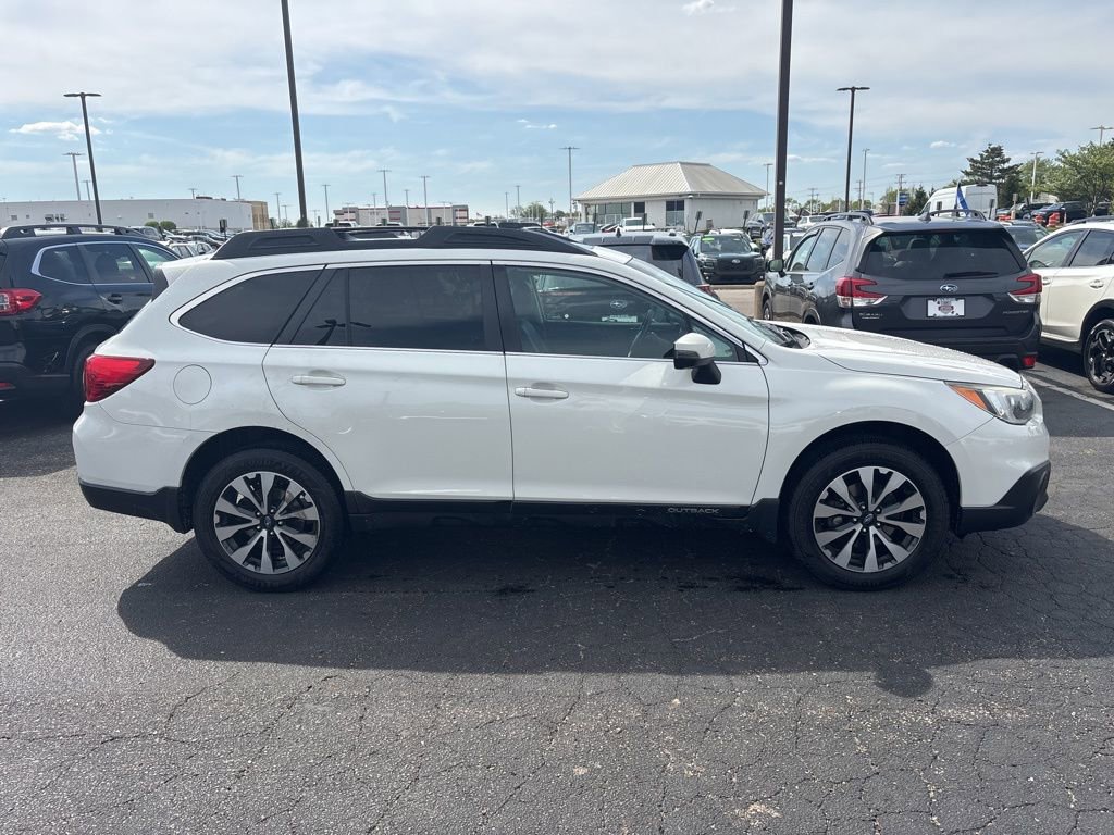 Used 2017 Subaru Outback 2.5i Limited w/ Popular Package #5 AWD/4WD image 2