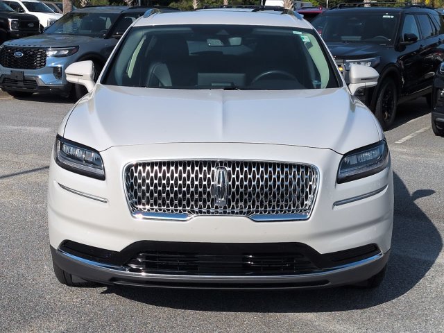 Used 2022 Lincoln Nautilus FWD w/ Premium Package image 9