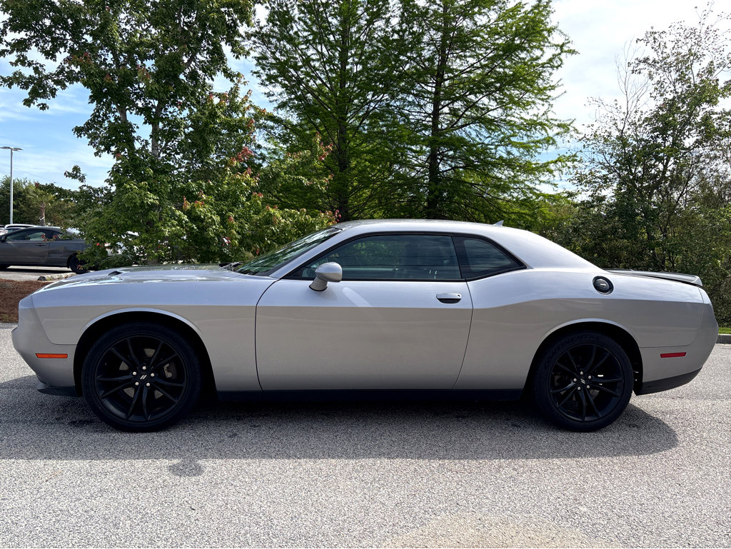 Used 2018 Dodge Challenger SXT Plus image 20