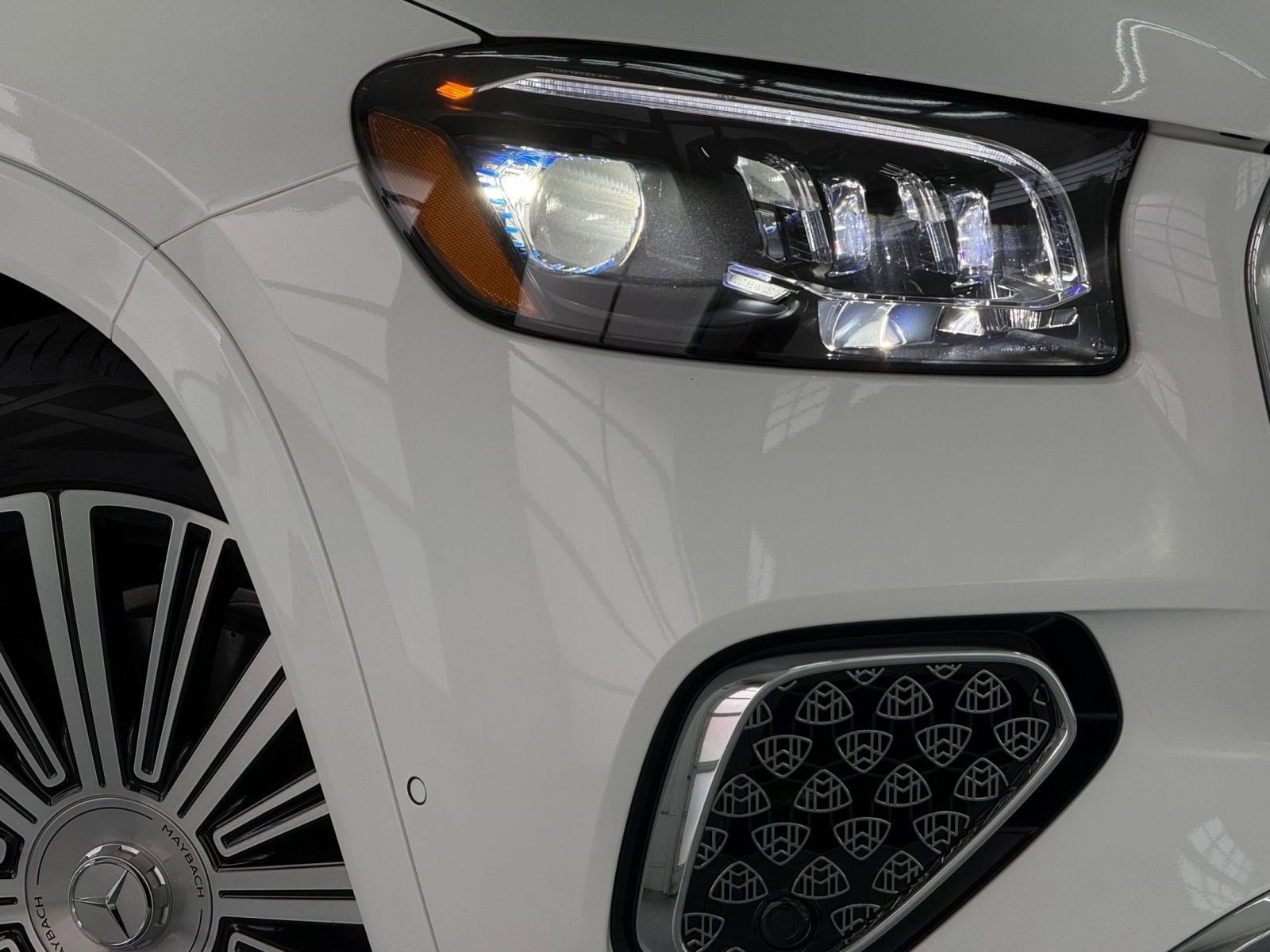 New 2026 Mercedes-Benz Maybach GLS 600 4MATIC image 10