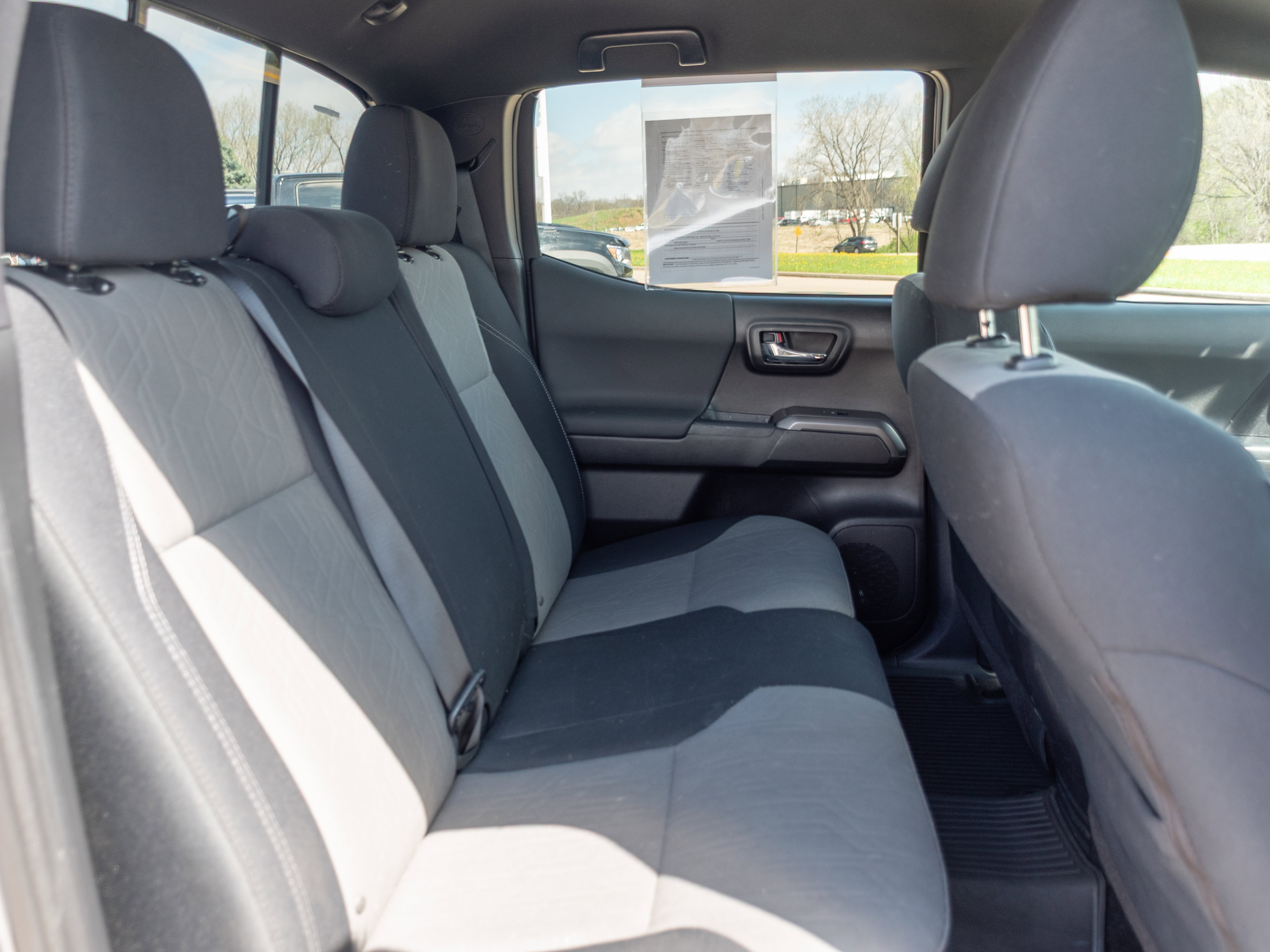 Used 2020 Toyota Tacoma TRD Sport w/ Technology Package image 21