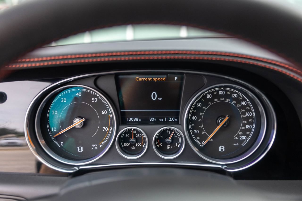 Used 2018 Bentley Flying Spur S V8 AWD/4WD image 25