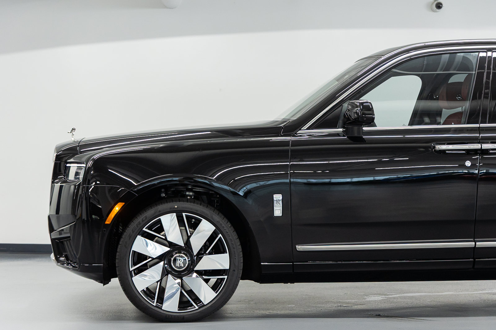 New 2027 Rolls-Royce Cullinan AWD/4WD image 14