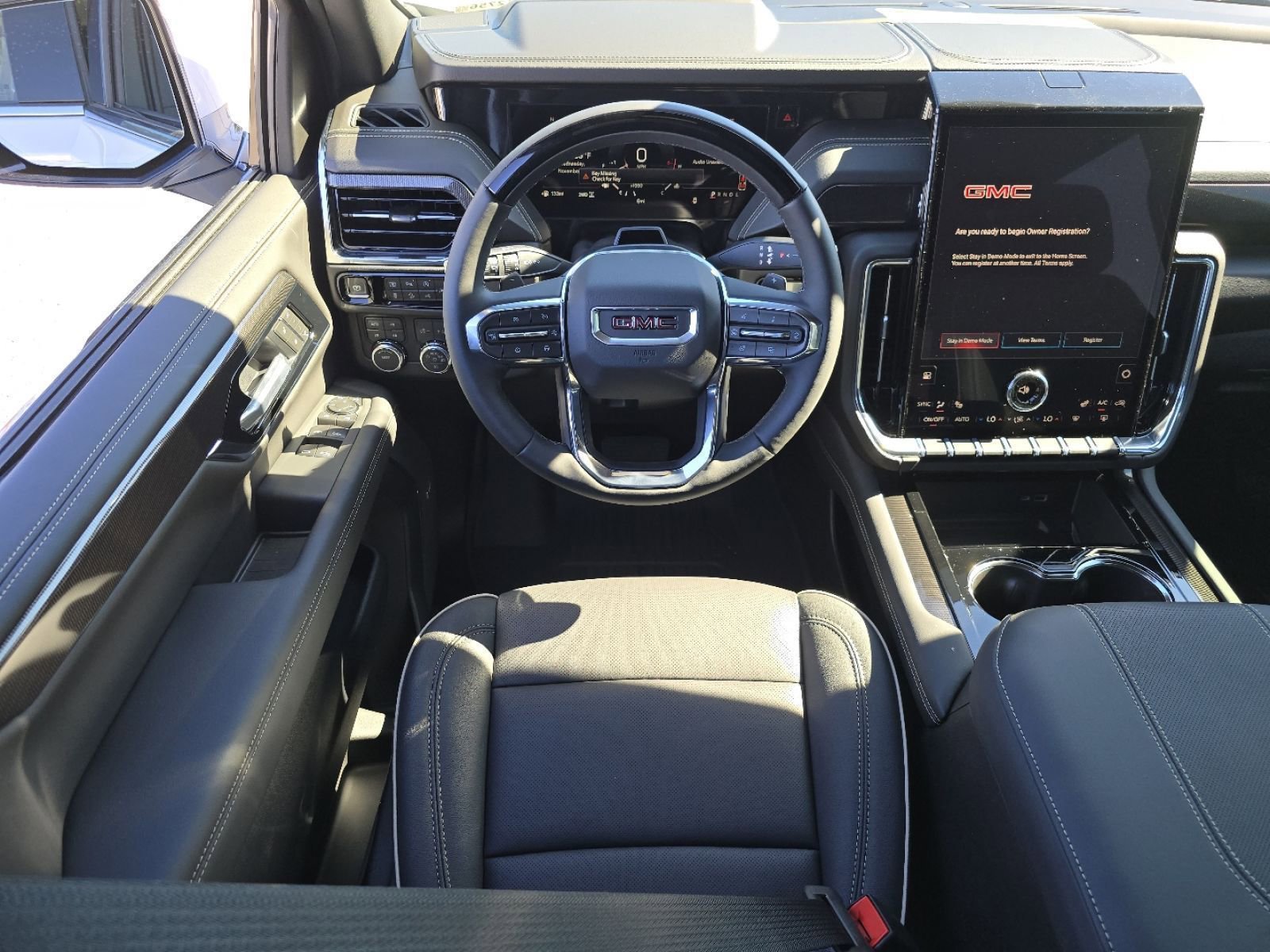 New 2026 GMC Yukon XL Elevation image 32