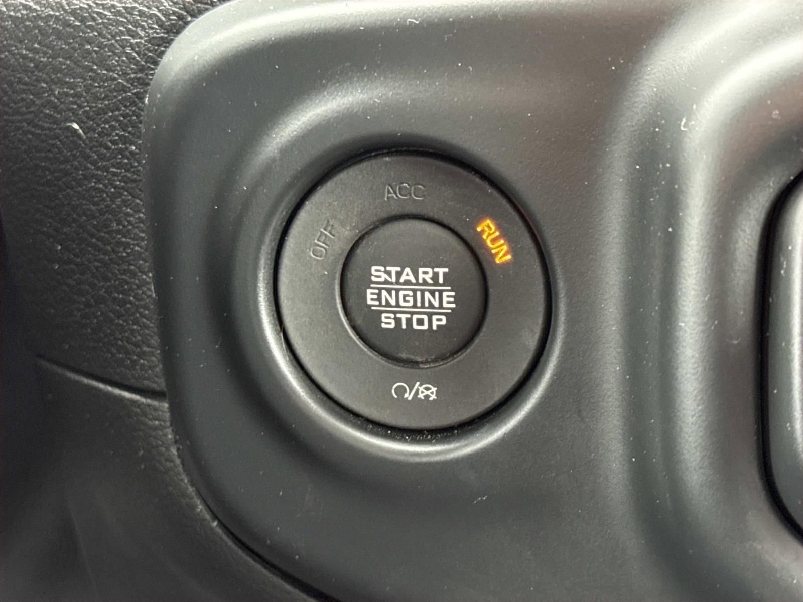 Used 2018 Jeep Wrangler Sport AWD/4WD image 18