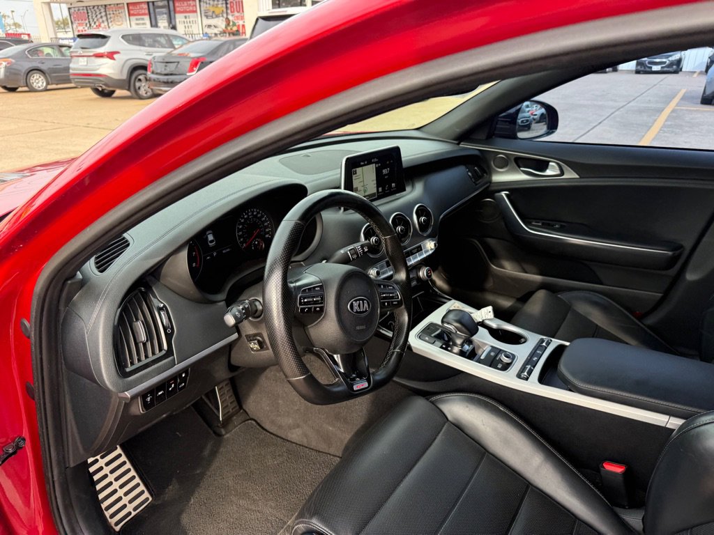 Used 2018 Kia Stinger GT2 image 5