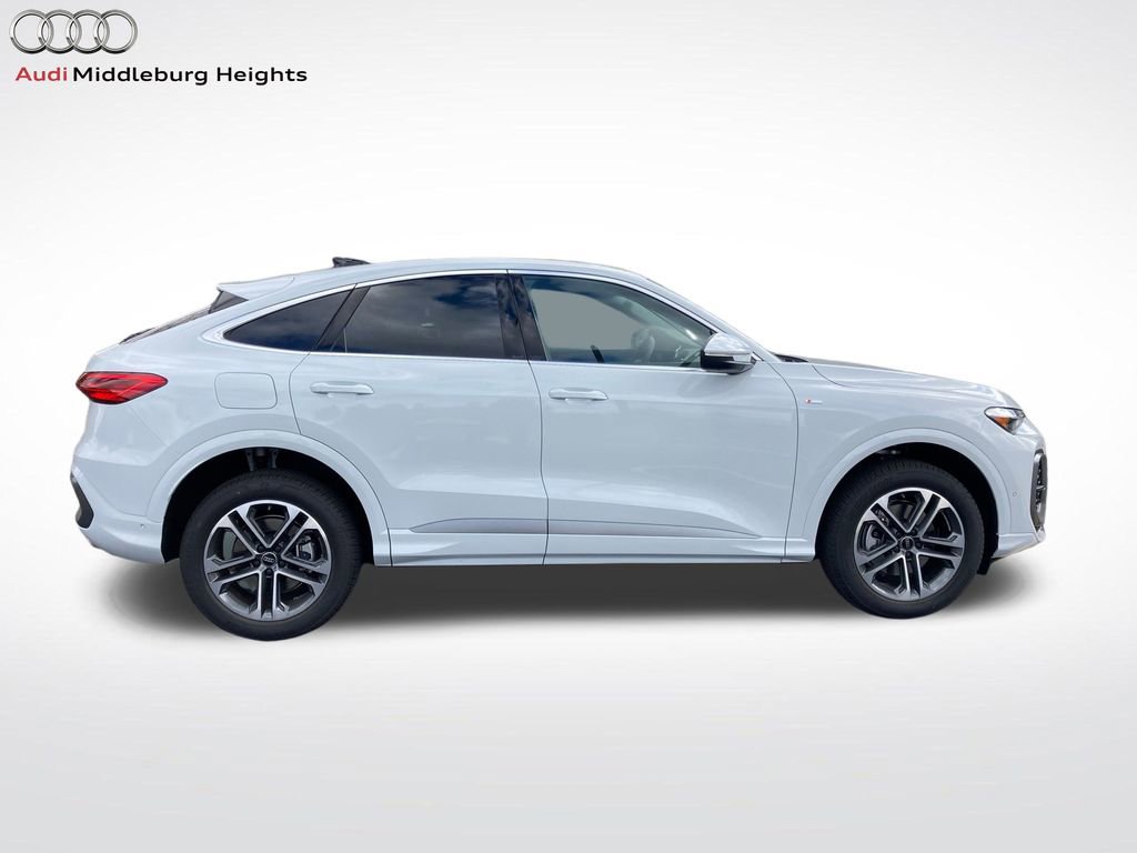 New 2025 Audi Q5 Premium Plus image 8