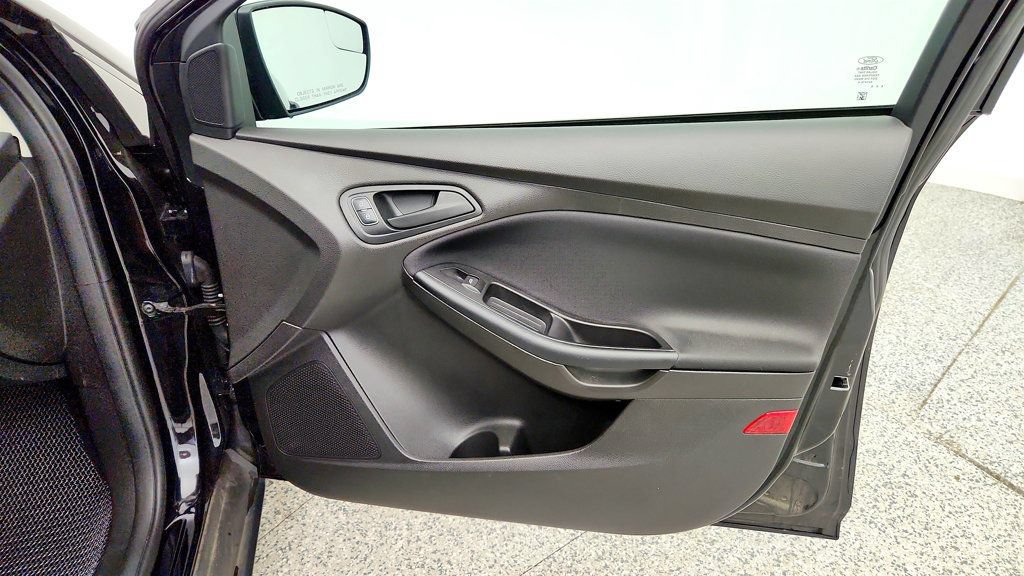 Used 2016 Ford Focus S FWD image 23