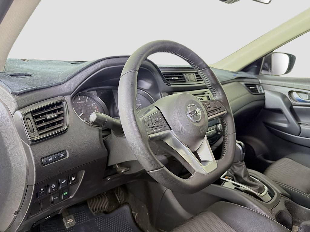 Used 2020 Nissan Rogue SV FWD image 10