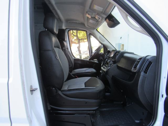 Used 2025 RAM ProMaster 2500 w/ Convenience Group image 22