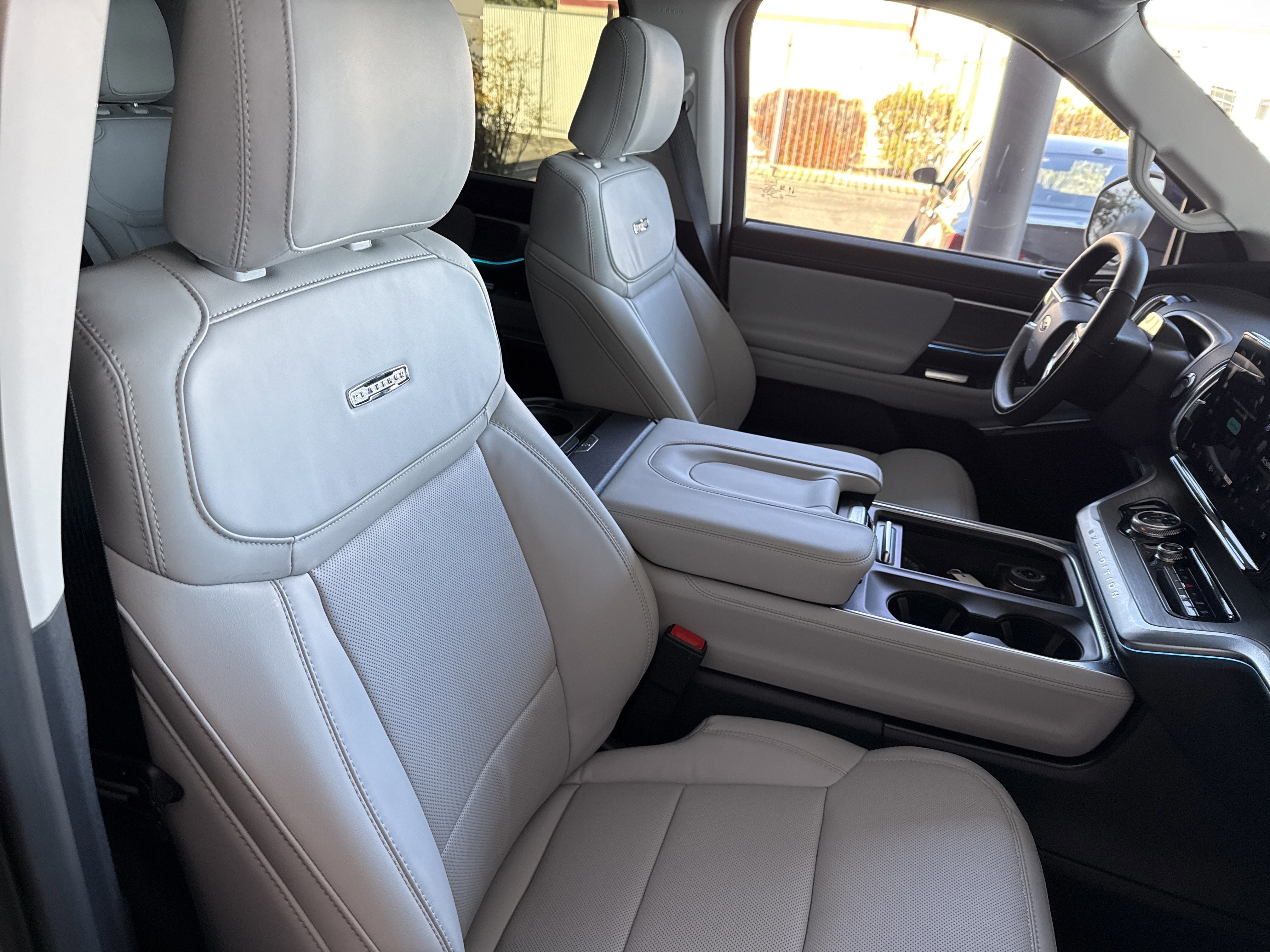 Certified 2025 Ford Expedition Max Platinum image 21