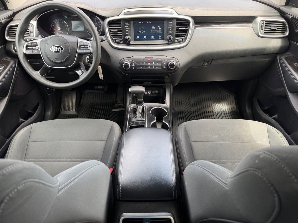 Used 2019 Kia Sorento L FWD image 16