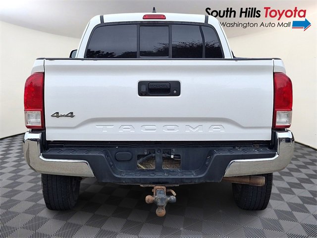 Used 2017 Toyota Tacoma SR5 w/ SR5 Appearance Package (SM) image 5