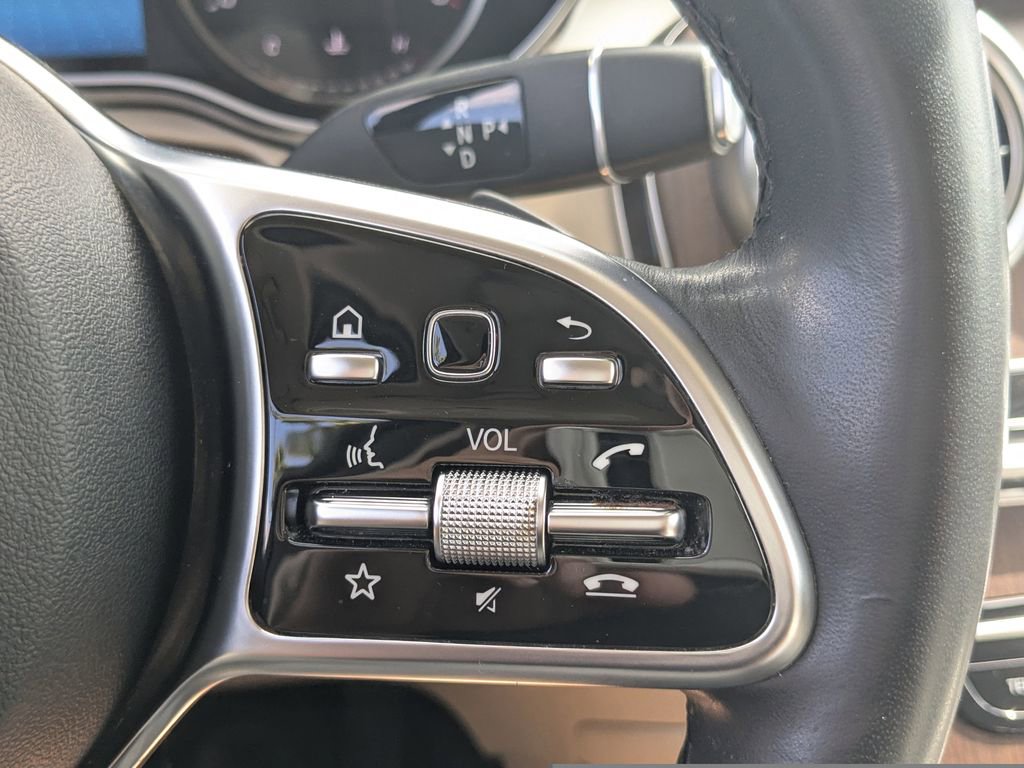 Certified 2022 Mercedes-Benz GLC 300 4MATIC w/ Multimedia Package Lite image 11