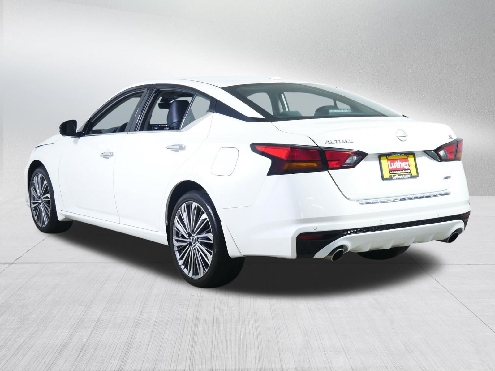 Used 2023 Nissan Altima 2.5 SL AWD/4WD image 5