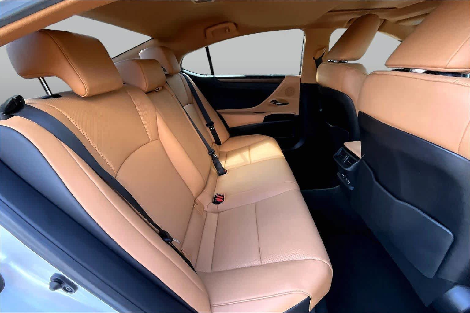Used 2025 Lexus ES 350 w/ Premium Package FWD image 20