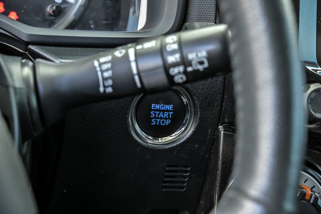 Used 2021 Toyota 4Runner TRD Off-Road Premium w/ Moonroof Package AWD/4WD image 26