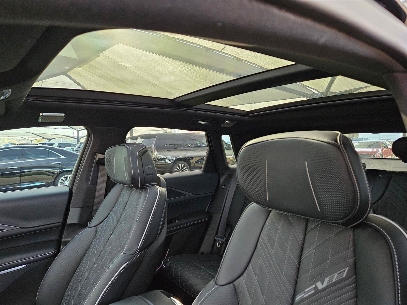 New 2026 Cadillac Lyriq V w/ LPO, Floor Liner Package AWD/4WD image 9