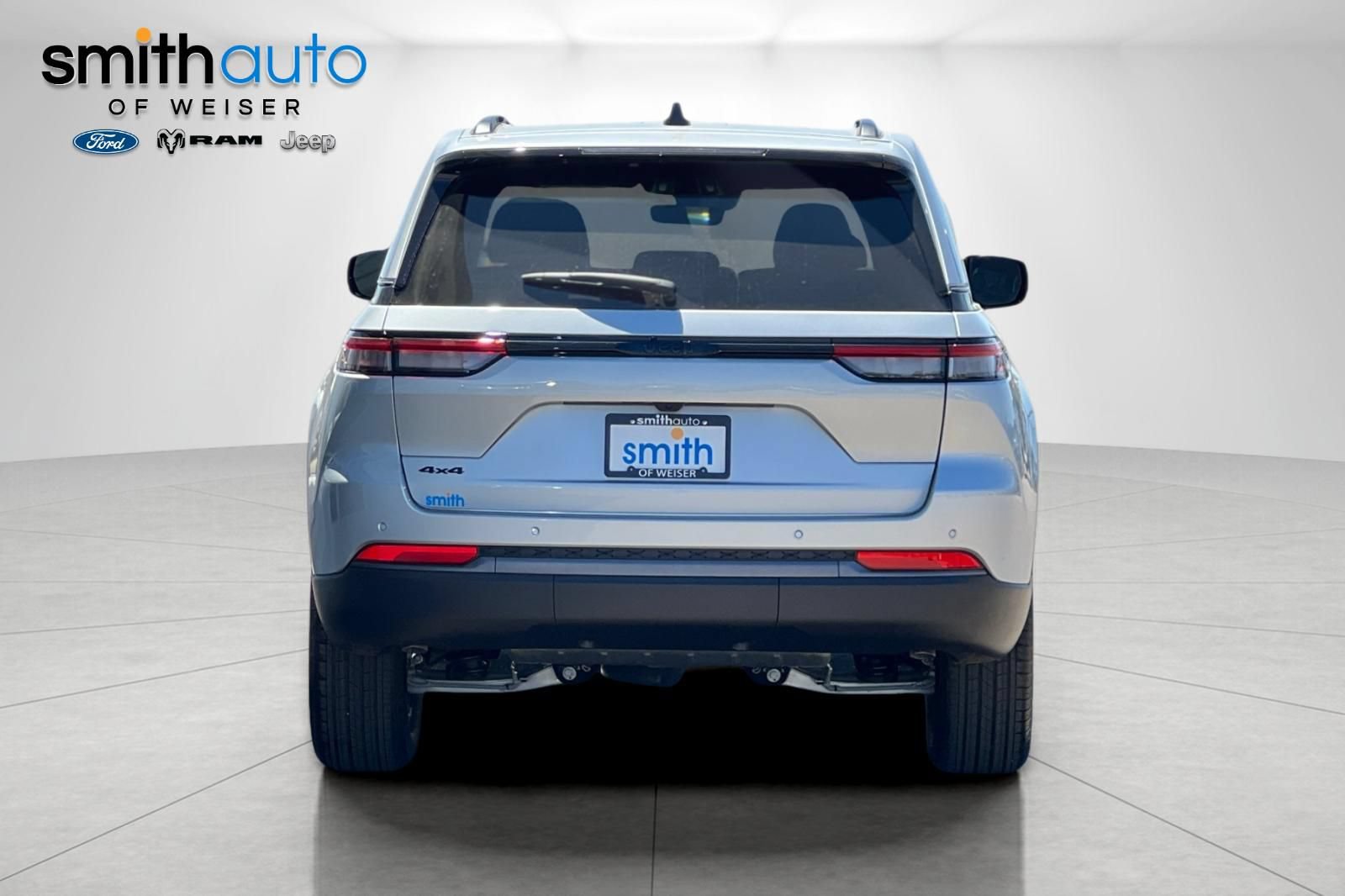 New 2026 Jeep Grand Cherokee Altitude AWD/4WD image 7