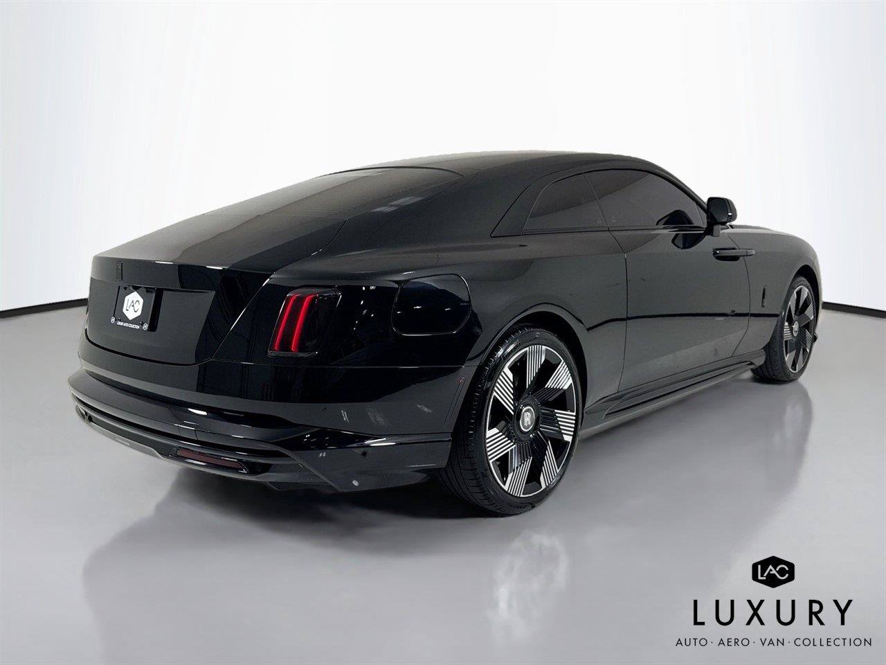 Used 2024 Rolls-Royce Spectre w/ Spectre Launch Package AWD/4WD image 6