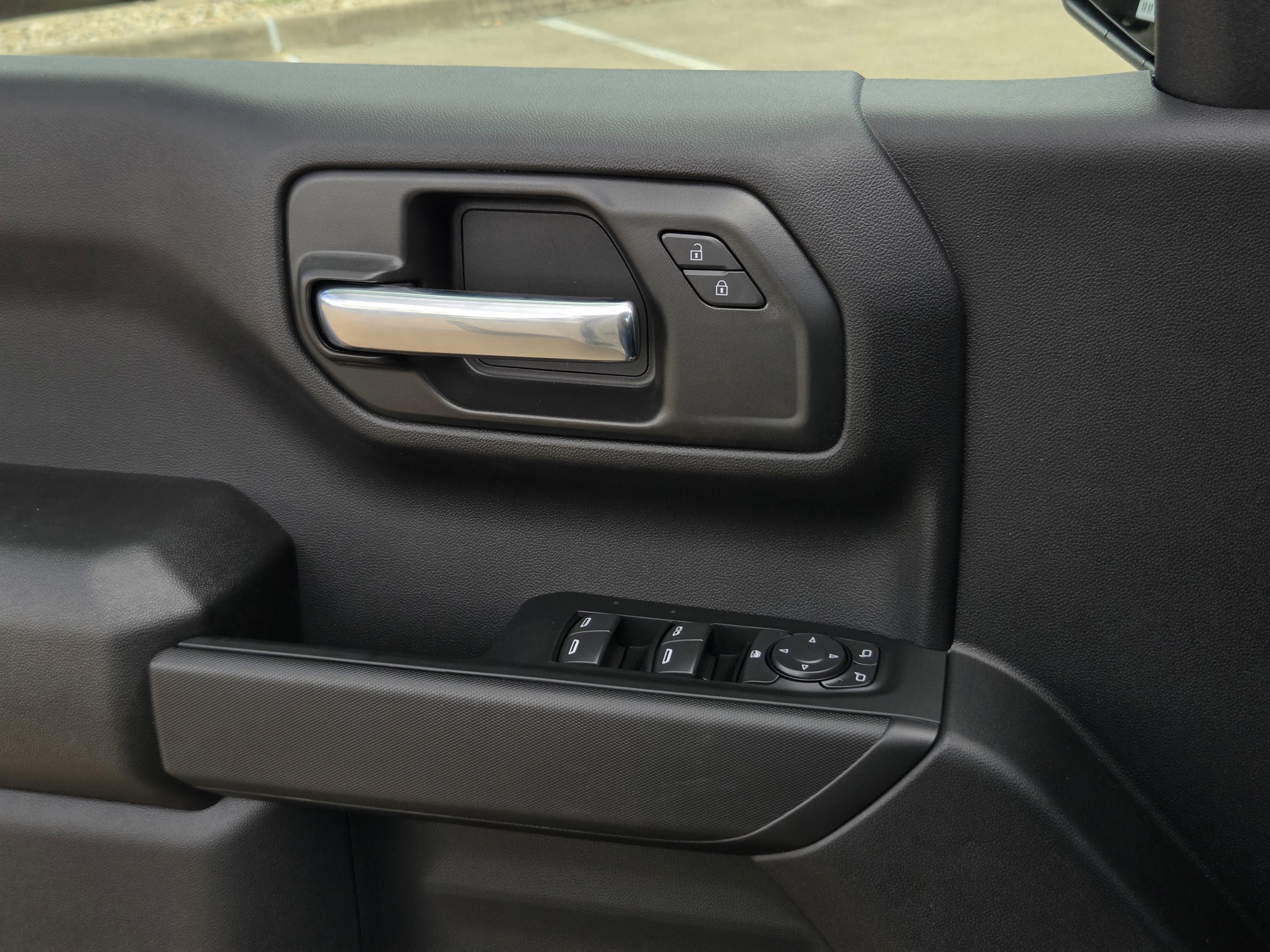 New 2026 Chevrolet Silverado 1500 Custom w/ LPO, Dark Essentials Package RWD image 23