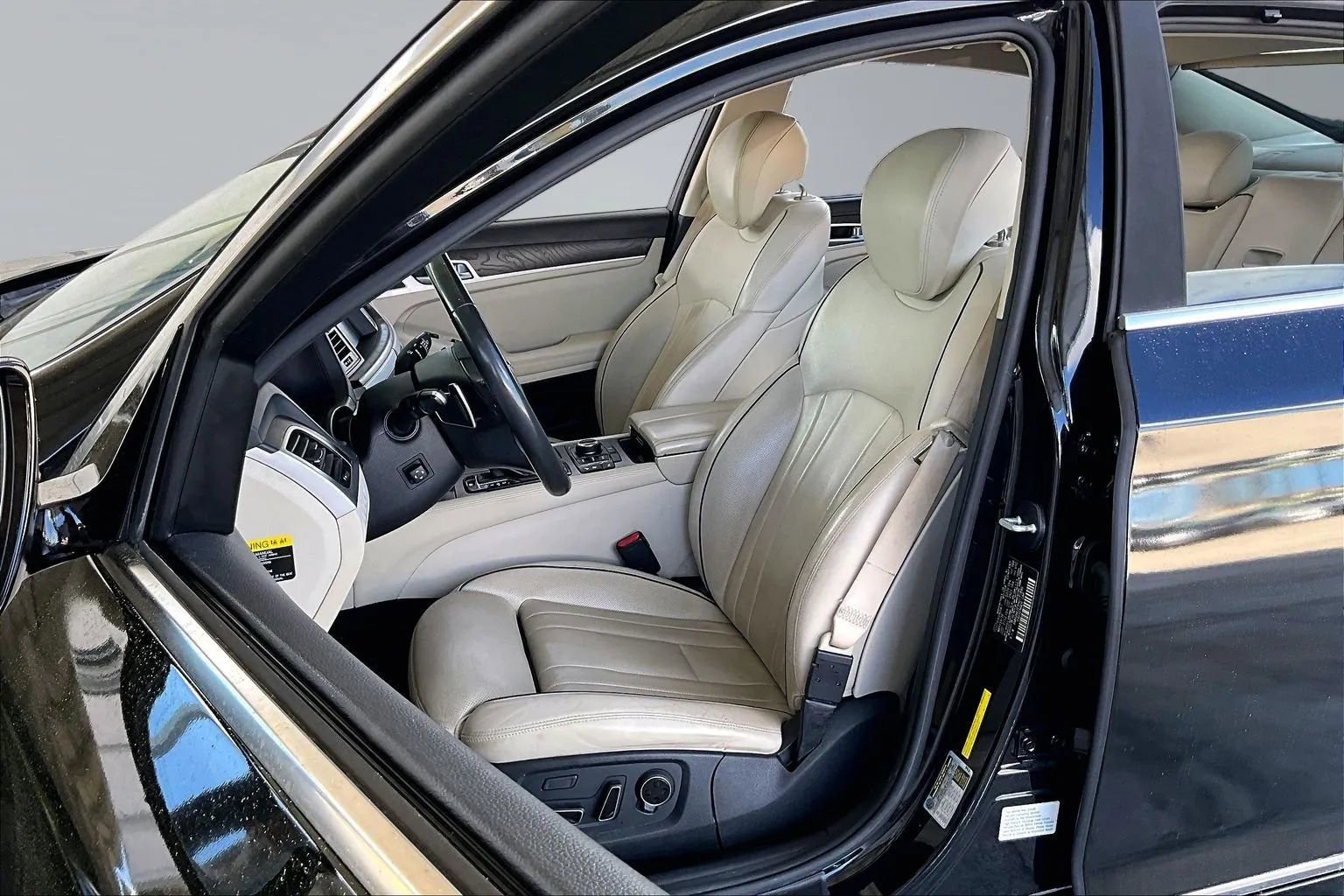 Used 2017 Genesis G80 3.8 w/ Option Group 03 image 18