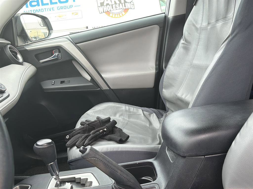 Used 2016 Toyota RAV4 XLE image 57