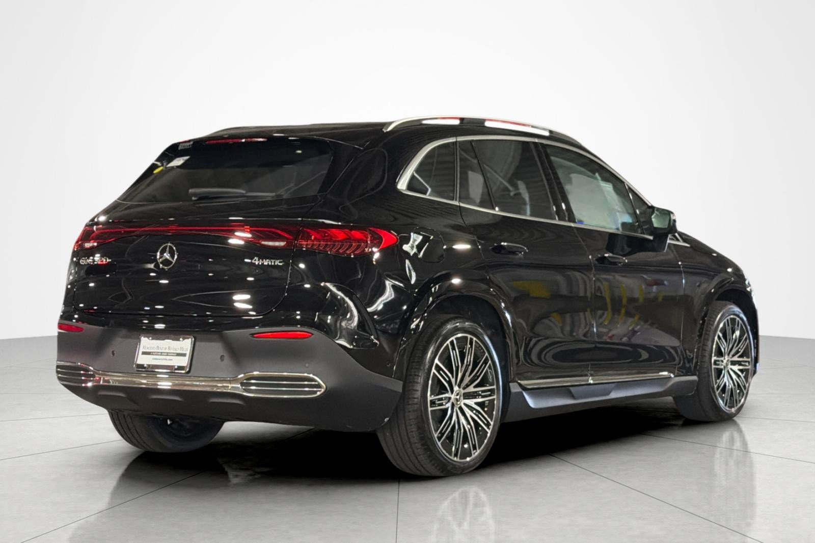 New 2027 Mercedes-Benz EQE 320 4MATIC SUV image 5