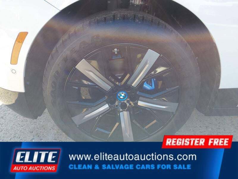 Used 2025 BMW iX xDrive50 image 30