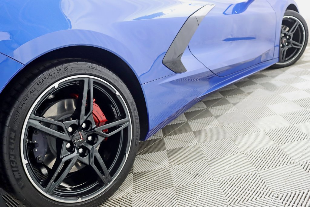 Used 2020 Chevrolet Corvette Stingray Preferred Cpe w/ 2LT Preferred Equipment Group RWD image 11