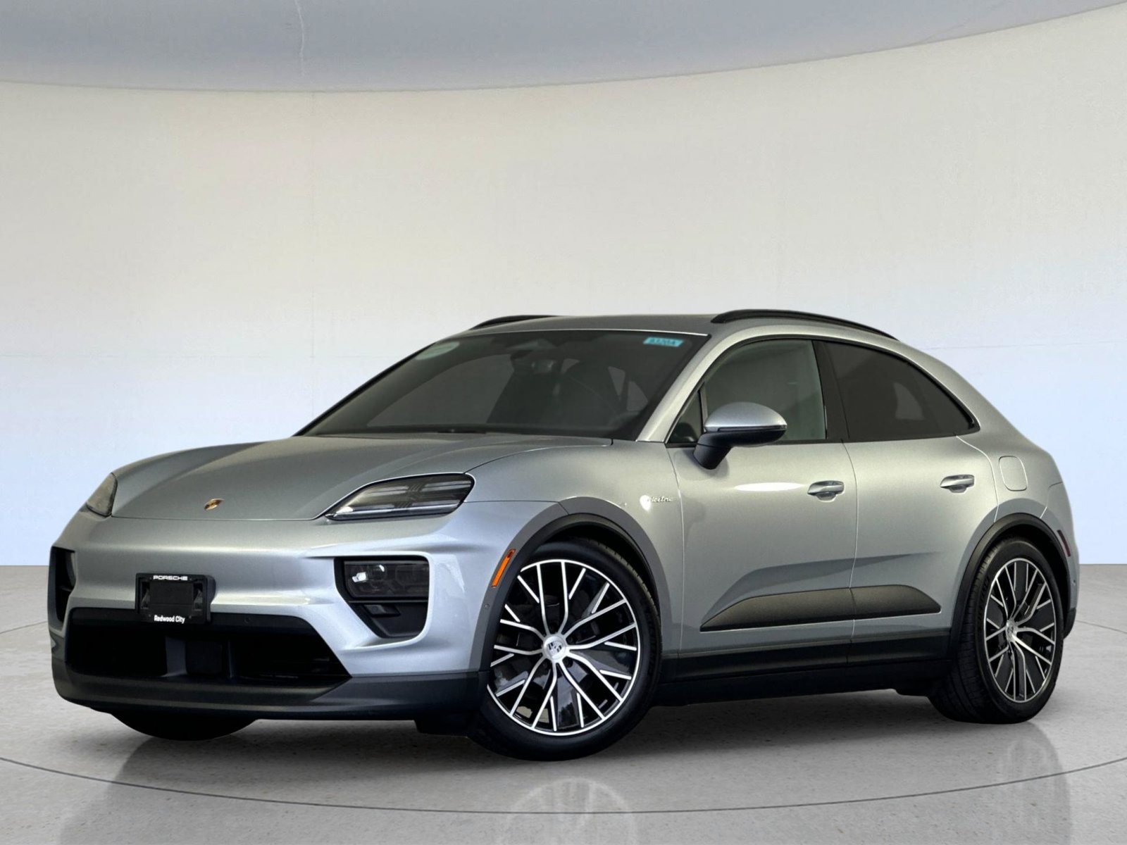 Certified 2025 Porsche Macan Electric RWD image 1