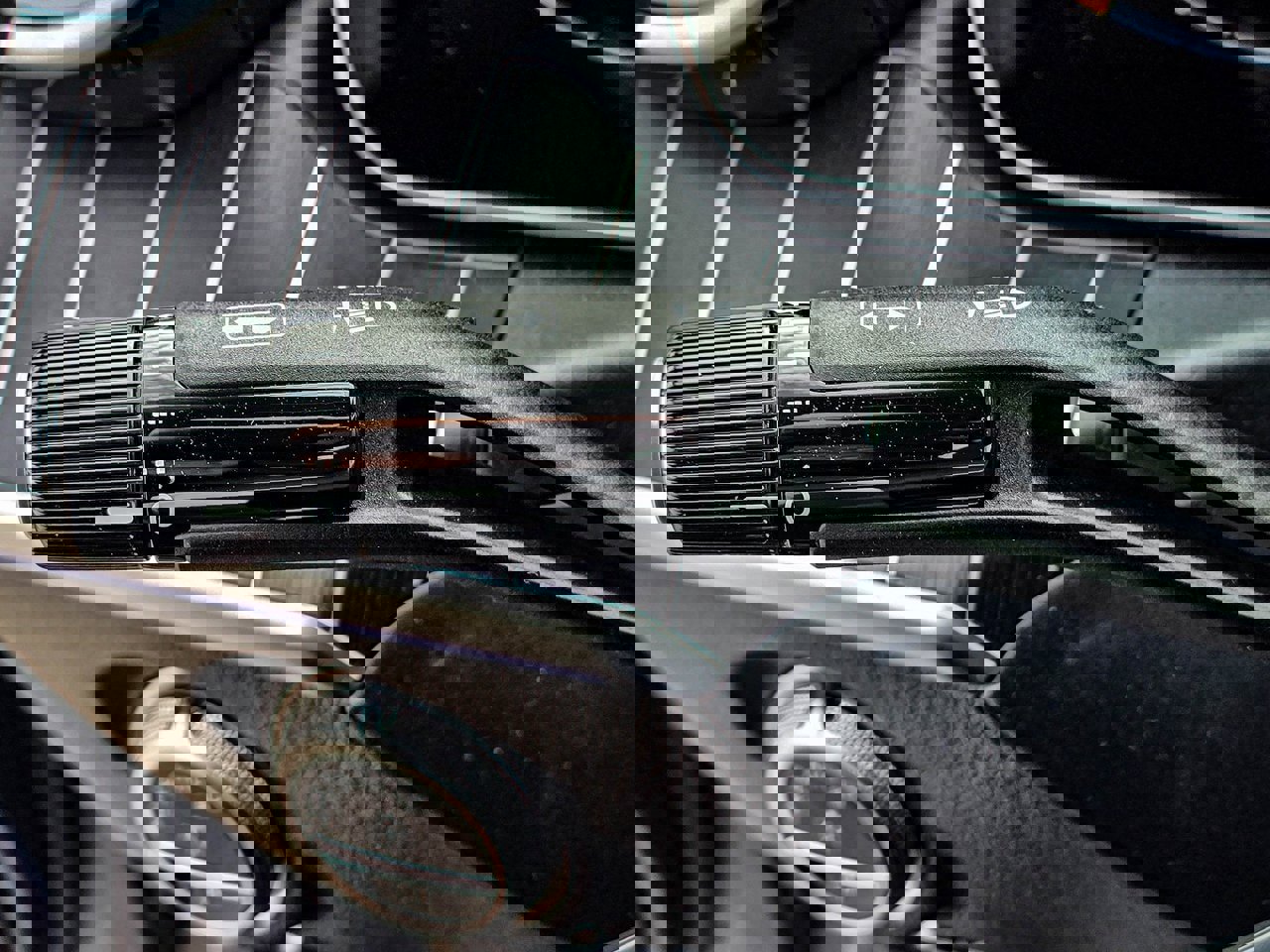 New 2025 Mercedes-Benz C 300 4MATIC Sedan image 23