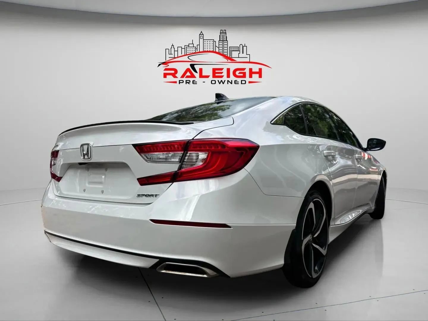 Used 2022 Honda Accord Sport image 7