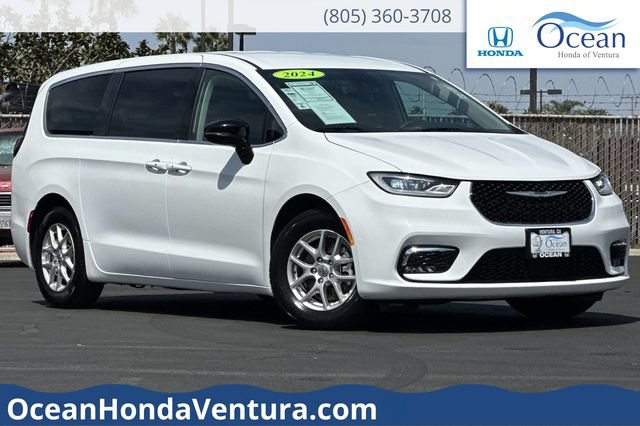 Used 2024 Chrysler Pacifica Touring-L