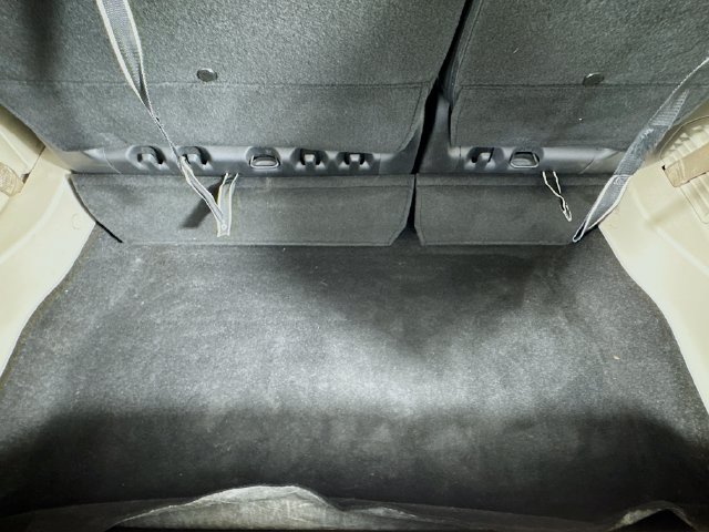 Used 2022 Chrysler Voyager LX FWD image 32