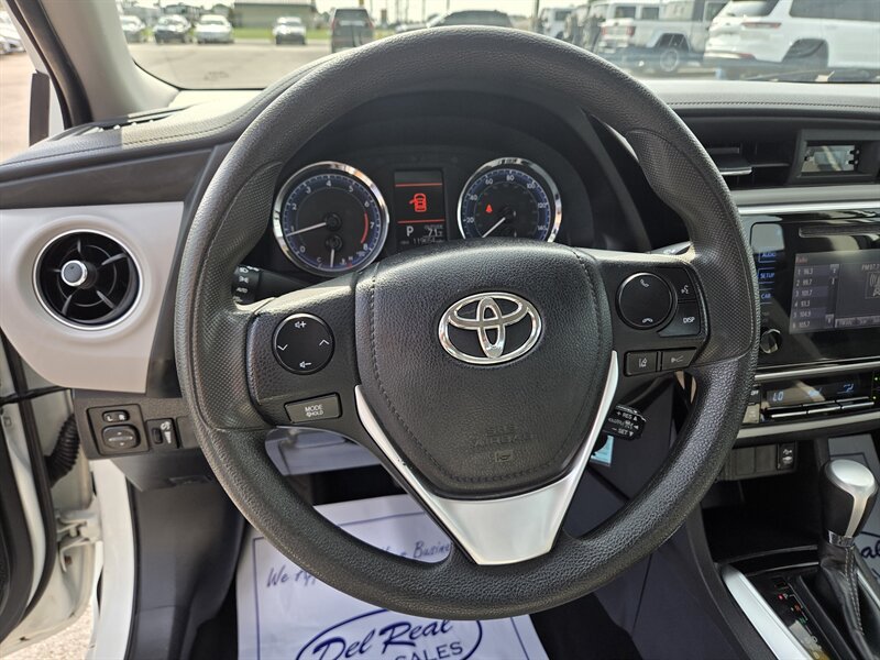 Used 2019 Toyota Corolla LE FWD image 14