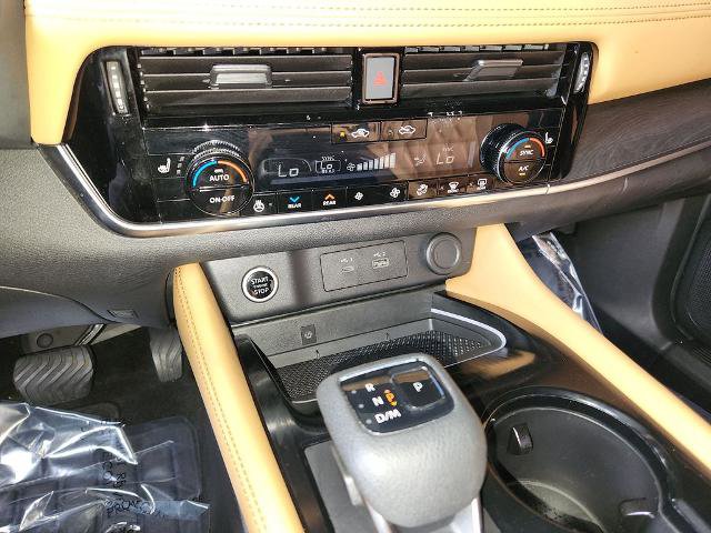 Certified 2023 Nissan Rogue Platinum w/ Platinum Premium Package image 20