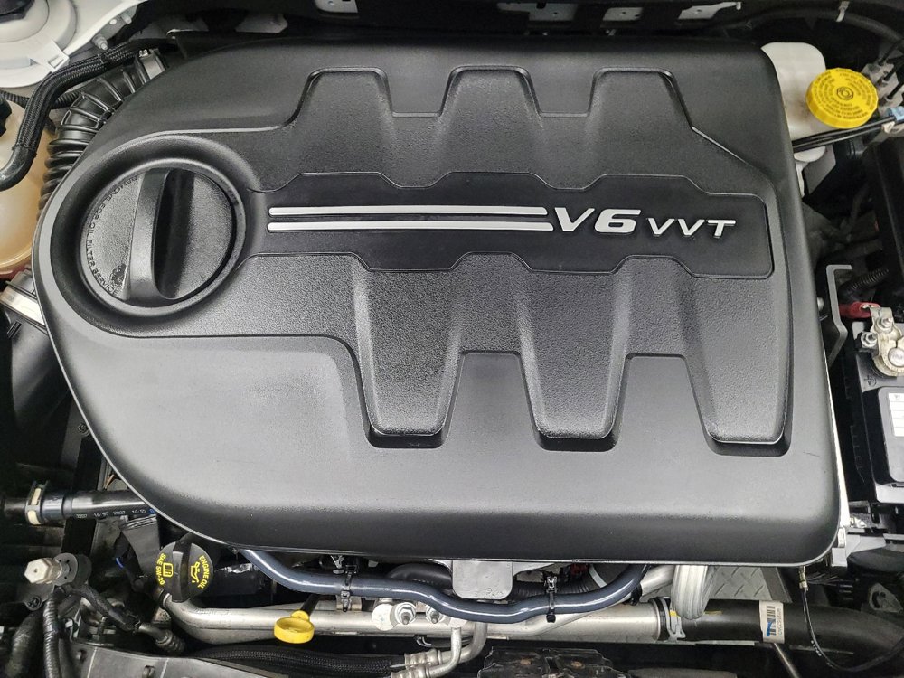 Used 2018 Jeep Cherokee Limited w/ Technology Group AWD/4WD image 30
