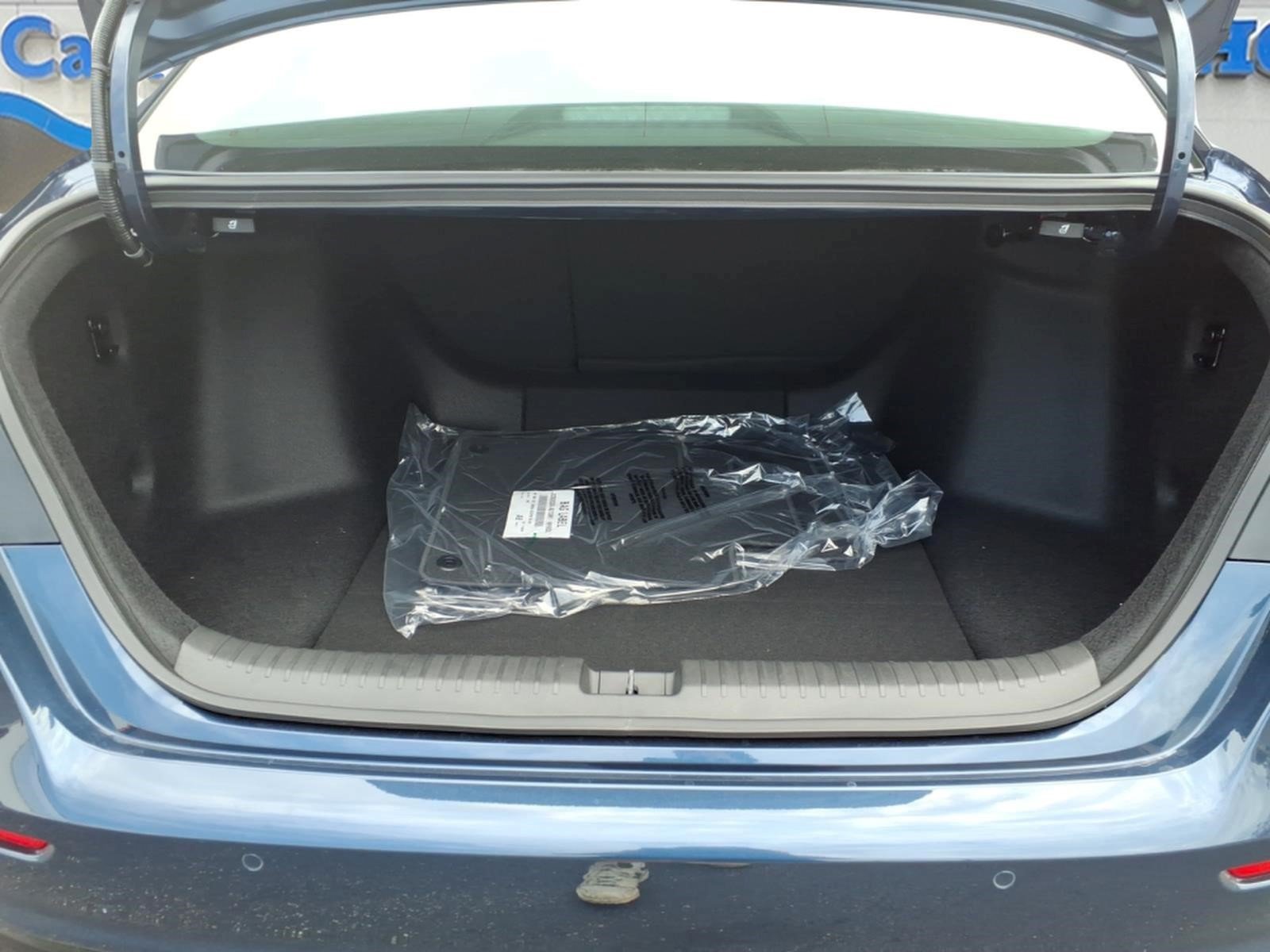 New 2026 Honda Accord EX-L image 9