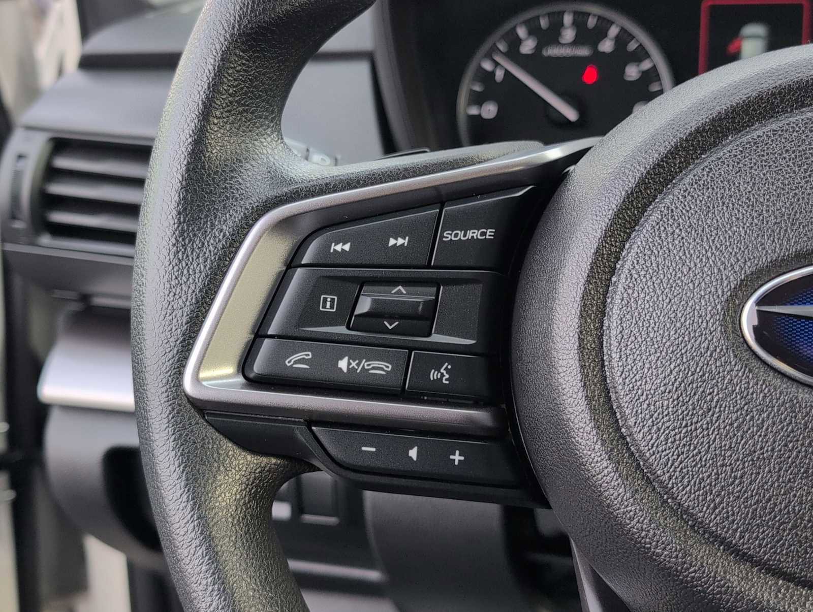 Used 2025 Subaru Impreza 2.0i Sport image 22