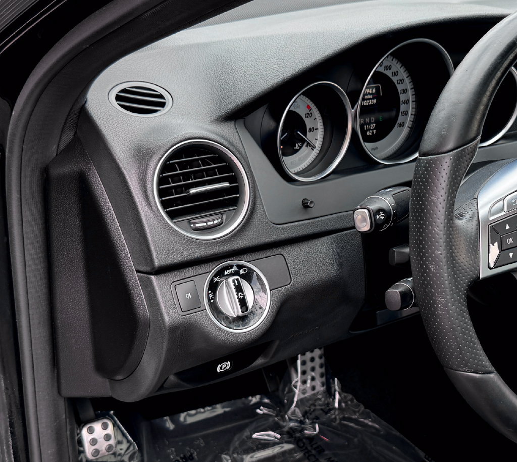 Used 2015 Mercedes-Benz C 250 Coupe image 16